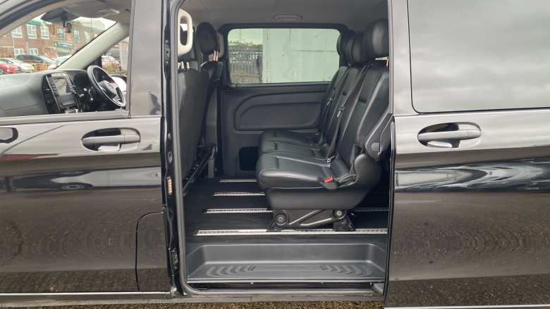 Mercedes-Benz Vito Tourer L3 Diesel Rwd 114 CDI Select 9-Seater 9G-Tronic